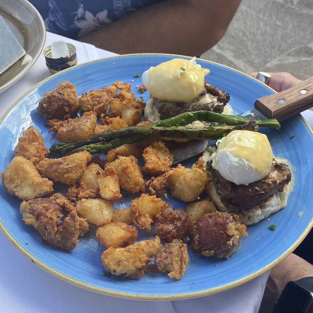 Beach House - Eggs benedict - Bars Near Me - Pompano Beach, Florida Beach House - Eggs benedict - Bars Near Me - Pompano Beach, Florida
