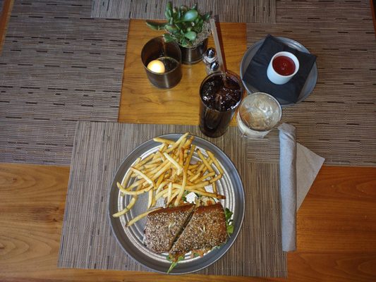 BANK Café and Bar by null