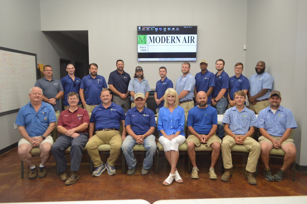 MODERN AIR Updated October 2024 16 Photos 5243 Greenway Dr Exd