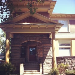 The People's Clinic - Front of building