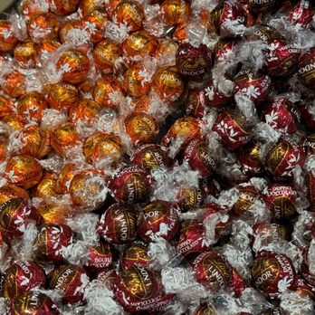 Lindt Chocolate Shop - Chocolatiers & Shops Near Me - Edmonton, Alberta