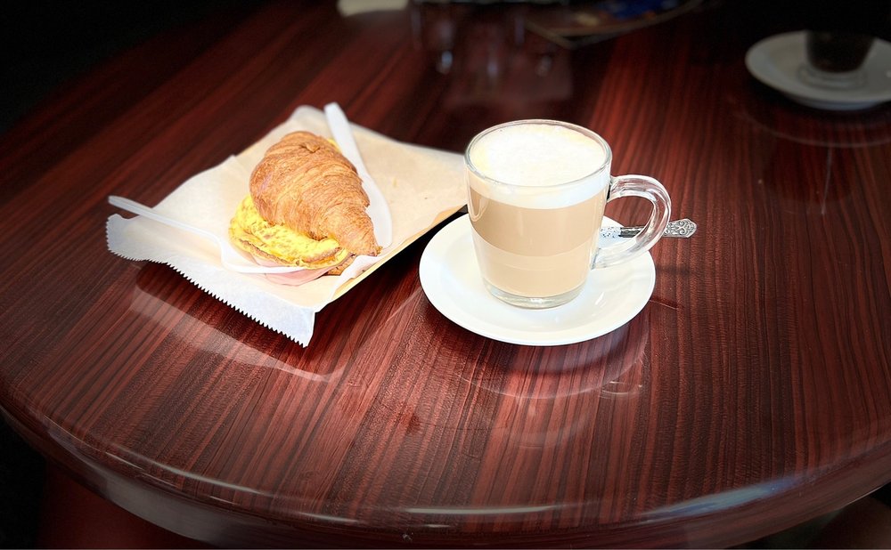660 Coffee House Image