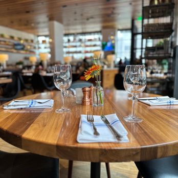North Italia - Ambiance - Italian Near Me - McLean, Virginia