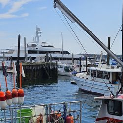 Maine State Pier - Ships