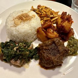 Nasi rendang/ Minang Nasi rendang/ Minang