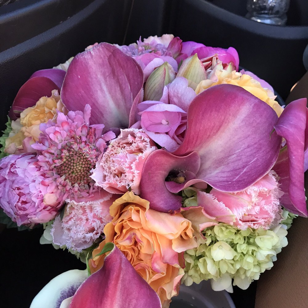 Ultra Violet Flowers - Awesome flowers by Fabio! - Florists Near Me - Washington, DC, District of Columbia