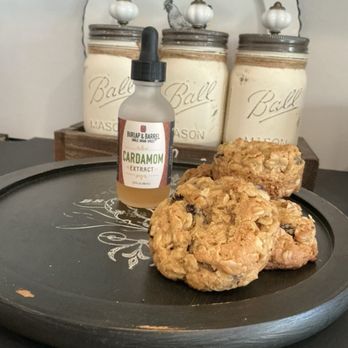 The Allspicery - Oatmeal cookies using cardamom extract. Follow me on IG @bisou.bisou.kitchen. - Herbs & Spices Near Me - Sacramento, California