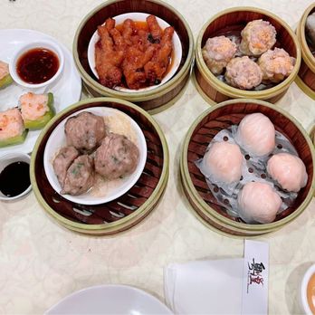 Yue Huang Restaurant - Seafood Near Me - Sacramento, California Yue Huang Restaurant - Seafood Near Me - Sacramento, California