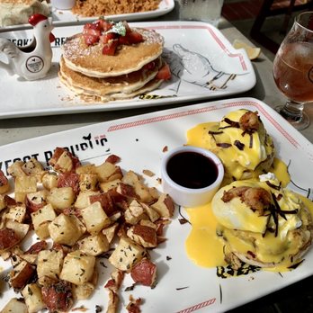 Breakfast Republic - Crab & Crawfish Cake Benedict - Breakfast & Brunch Near Me - Encinitas, California Breakfast Republic - Crab & Crawfish Cake Benedict - Breakfast & Brunch Near Me - Encinitas, California