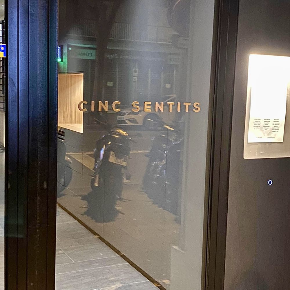 Cinc Sentits - Catalan Near Me - Barcelona, B