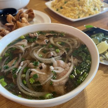 Kim Phung Restaurant - Vietnamese Near Me - Austin, Texas