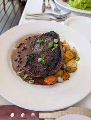 Bacchus Bistro by null