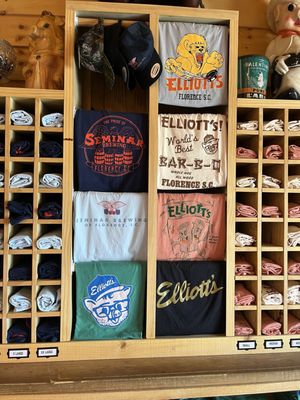 Elliott's BBQ Lounge by null