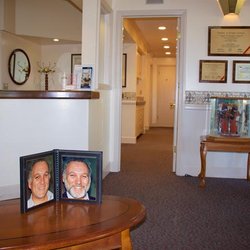 Linscott Brack, DDS - Home style waiting area.