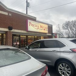 Priscilla McCall's - Entrance