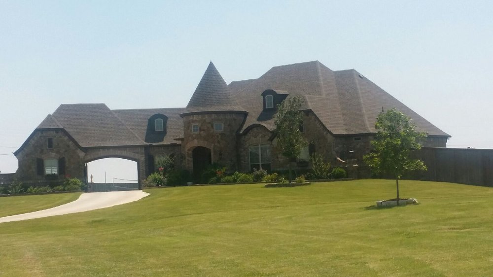 Slide of Havel Roofing Solutions