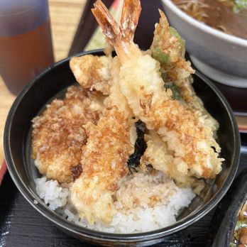 Ichimi Ann - Tempura bowl with shrimp, kabocha, shishito, sweet potato & eggplant - Japanese Near Me - Torrance, California Ichimi Ann - Tempura bowl with shrimp, kabocha, shishito, sweet potato & eggplant - Japanese Near Me - Torrance, California