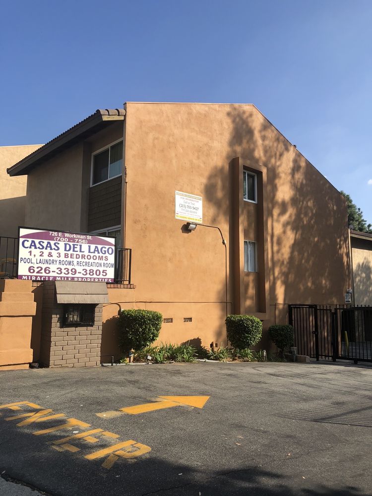 CASA DEL LAGO APARTMENTS 42 Photos & 13 Reviews 726 E Workman St