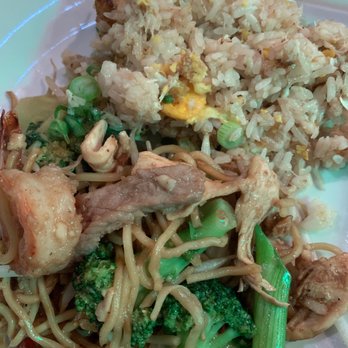 Blue Elephant - Thai Near Me - Bakersfield, California