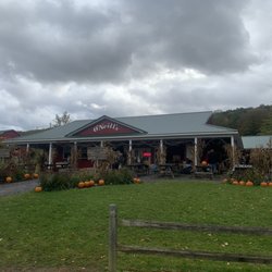 O'Neill's Orchard - Farm stand