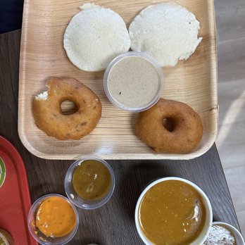 Amrutha Vilas - 1 Idly, 3 Vada Combo - Indian Near Me - San Ramon, California