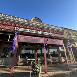 Willow Creek Cafe & Club - Outside