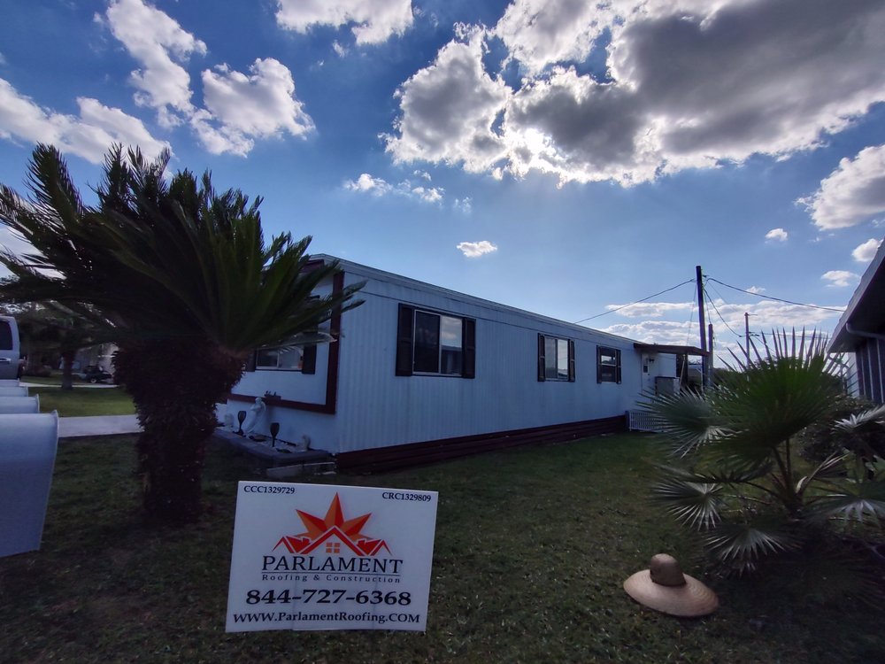 Slide of Parlament Roofing & Construction