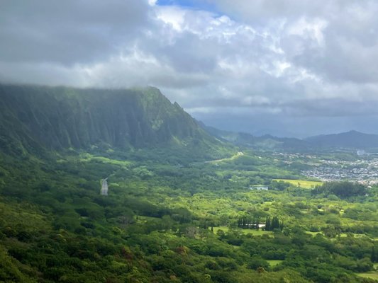 Nuʻuanu Pali State Wayside by null