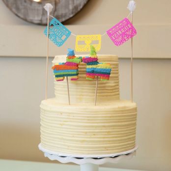 Bird Bakery - Vanilla cake with citrus cream cheese - Desserts Near Me - San Antonio, Texas