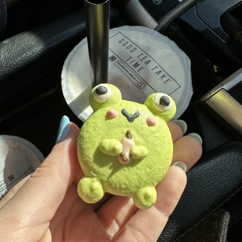 Tea Fresho - Strawberry/matcha macaron - Bubble Tea Near Me - Chandler, Arizona Tea Fresho - Strawberry/matcha macaron - Bubble Tea Near Me - Chandler, Arizona