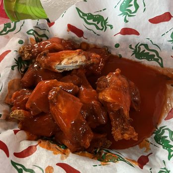 Tiny's Saloon & Steakhouse - Dive Bars Near Me - Tucson, Arizona