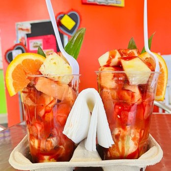 El Mango Loko Katy - two glasses of fruit juice - Shaved Ice Near Me - Katy, Texas