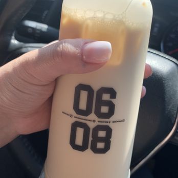 Boba Ave Express - Turned that sucker upside down to ensure the brown sugar blended throughout - Bubble Tea Near Me - Arcadia, California