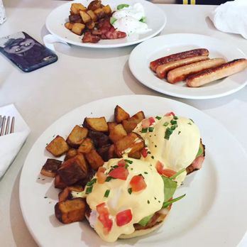 TOAST Restaurant - Bruschetta Benedict - Breakfast & Brunch Near Me - Windsor, Ontario TOAST Restaurant - Bruschetta Benedict - Breakfast & Brunch Near Me - Windsor, Ontario
