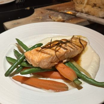 Cava - salmon - Italian Near Me - Southington, Connecticut