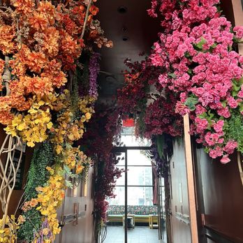 The Fleur Room - Lounges Near Me - New York, New York The Fleur Room - Lounges Near Me - New York, New York