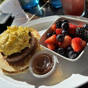 Cafe on 27 - Mommy's special (with impossible meat patty) - Breakfast & Brunch Near Me - Topanga, California