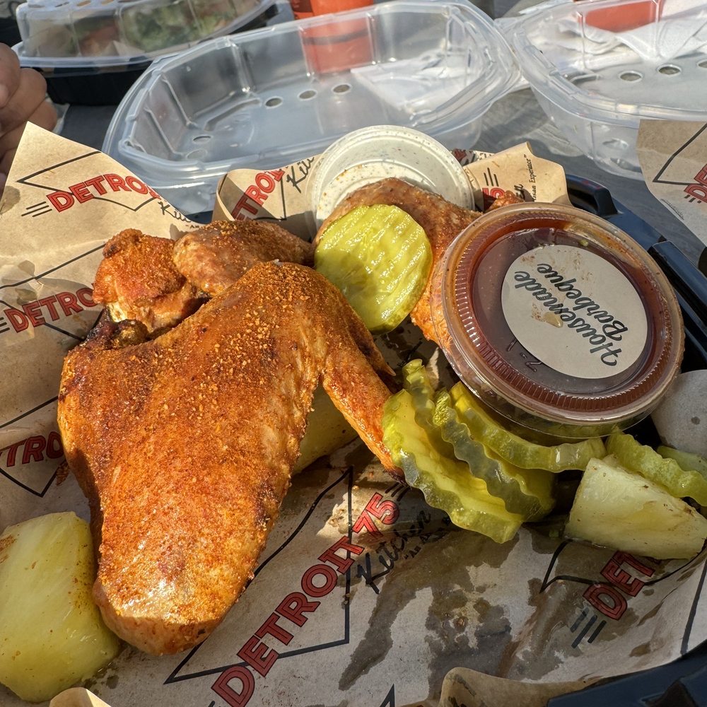 Detroit 75 Kitchen - Chicken. - Food Trucks Near Me - Detroit, Michigan Detroit 75 Kitchen - Chicken. - Food Trucks Near Me - Detroit, Michigan