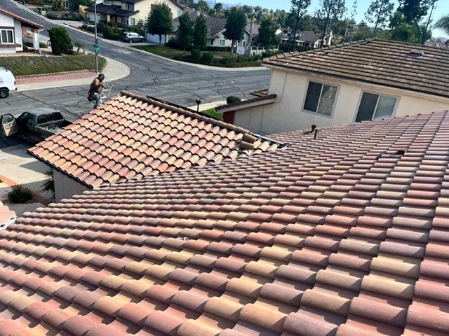 Slide of R & J Roofing