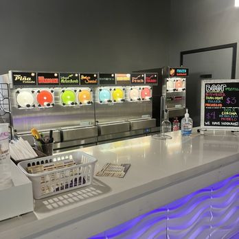 LandLord's Daiquiri Den - Inside - Lounges Near Me - Port Arthur, Texas LandLord's Daiquiri Den - Inside - Lounges Near Me - Port Arthur, Texas