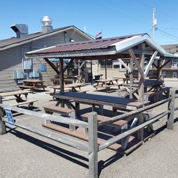 Camp Runinmuck Lodge - One of two patios - plenty of outdoor seating. - Dive Bars Near Me - Lakeside Marblehead, Ohio Camp Runinmuck Lodge - One of two patios - plenty of outdoor seating. - Dive Bars Near Me - Lakeside Marblehead, Ohio