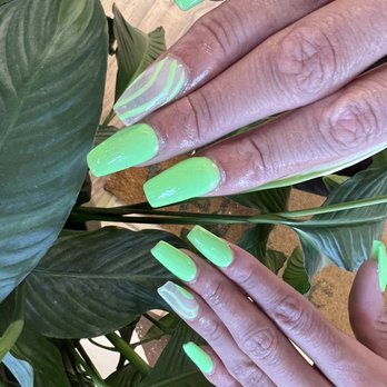 Castle Nails and Spa - Nail Salons Near Me - Meredith, New Hampshire
