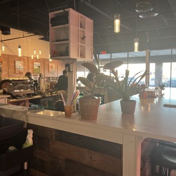 TashTea Restaurant Cafe - Large bar seating - Breakfast & Brunch Near Me - Antioch, Tennessee