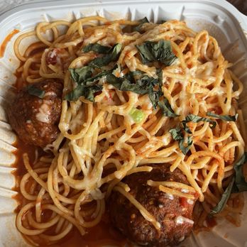 Old Chicago Pizza + Taproom - SPAGHETTI & MEATBALLS - American Near Me - EDEN PRAIRIE, Minnesota Old Chicago Pizza + Taproom - SPAGHETTI & MEATBALLS - American Near Me - EDEN PRAIRIE, Minnesota