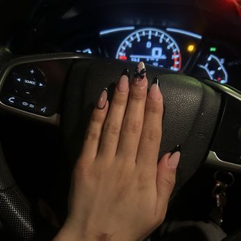 Pinks Nail Spa - Nail Salons Near Me - Los Angeles, California