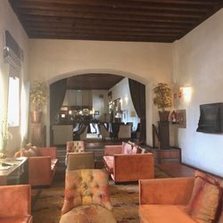 Hotel San Antonio el Real - Of courses every proper hotel has a bar. Its 1130 in a Sunday and its open. Top shelf!