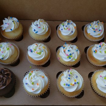 Babycakes Cupcakery - a dozen cupcakes in a box - Cupcakes Near Me - Clarence, New York