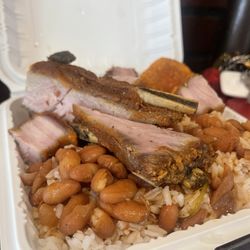 El Manjar Dominicano - White rice, habichuelas y chicharron