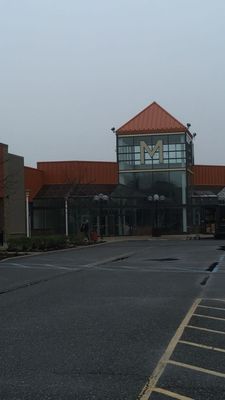 Moorestown Mall by null
