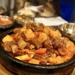 Daeho Kalbijjim & Beef Soup - Oxtail kalbijijim